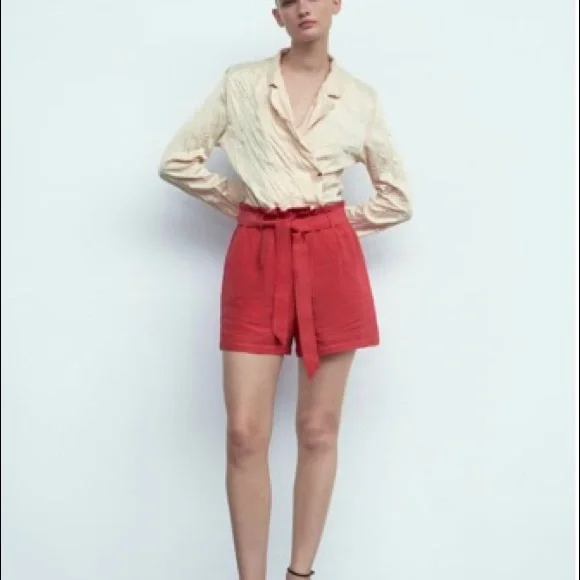 Two cute Zara shorts - Picture 4 of 7